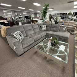 Sectional  No Credit Needed $10  down 