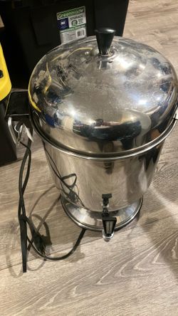 Fiber way 55 cup coffee maker and good good condition