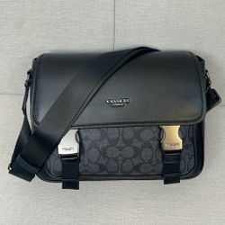 Men's black and gray messenger bag