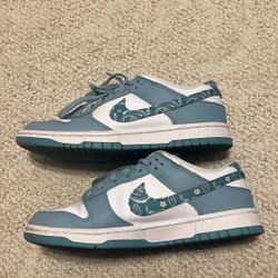 Blue Paisley Low Dunks Women’s Size 9