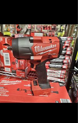 Milwaukee M18 FUEL 18V Lithium-Ion Brushless Cordless 1/2 in. Impact Wrench with Friction Ring (Tool-Only)