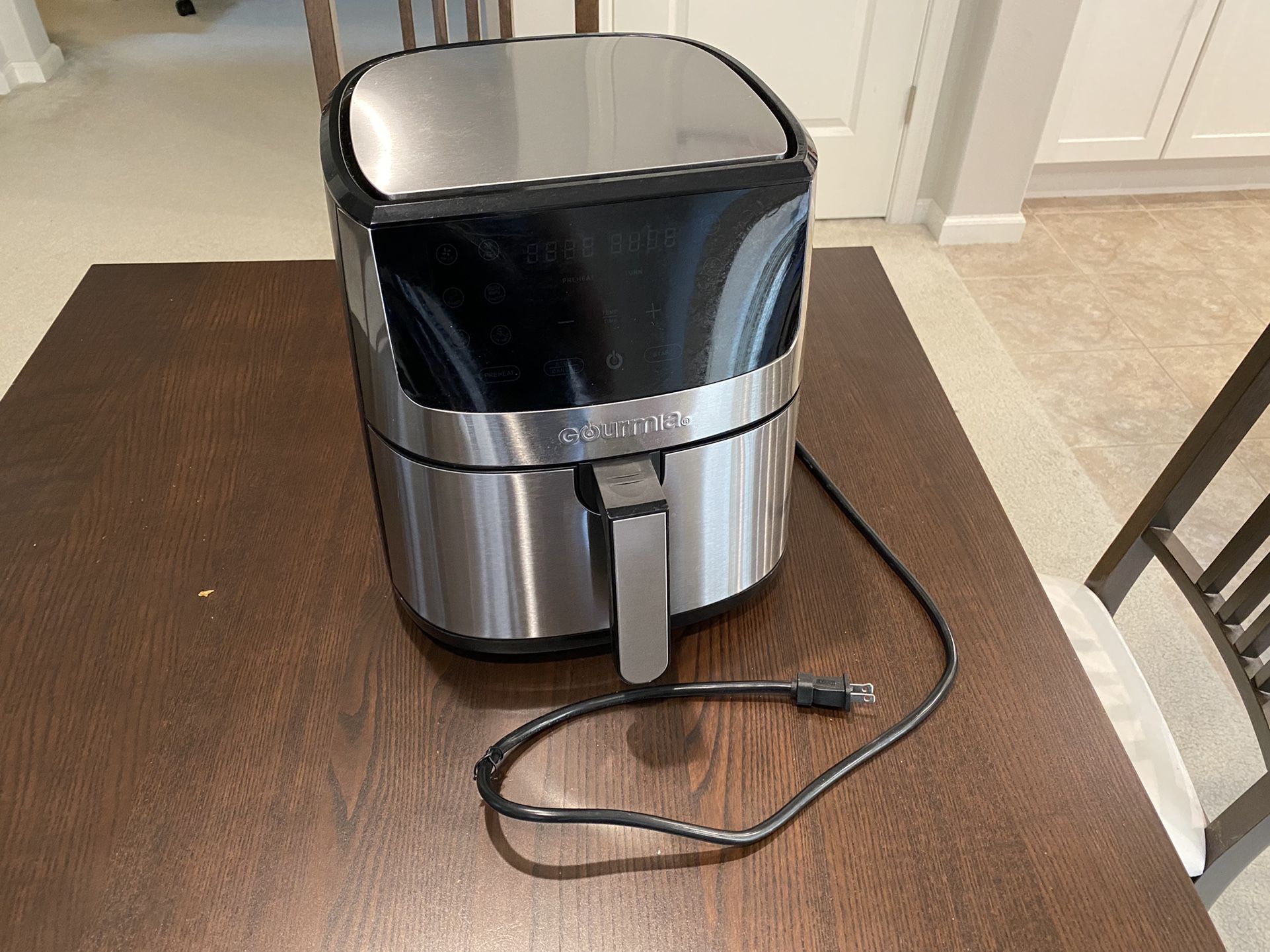 New Gourmia 7-Quart Digital Air Fryer 10 One-Touch Cooking Functions for  Sale in Phillips Ranch, CA - OfferUp