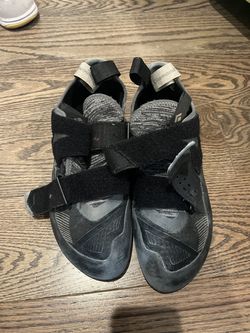 Rock Climbing Shoes Men Size 10.5 Dark Grey