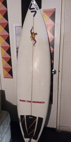 Surfboard 6"0 ×181\2 ×2 3/16