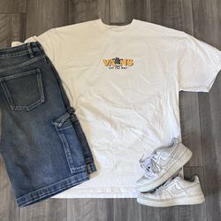 Vans white classic fit t-shirt ★