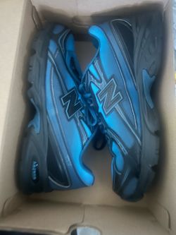 New balance shoes size 11 50$