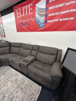 Sectional power recliner