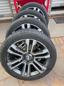 Silverado tahoe gmc wheels 22 FIRM!