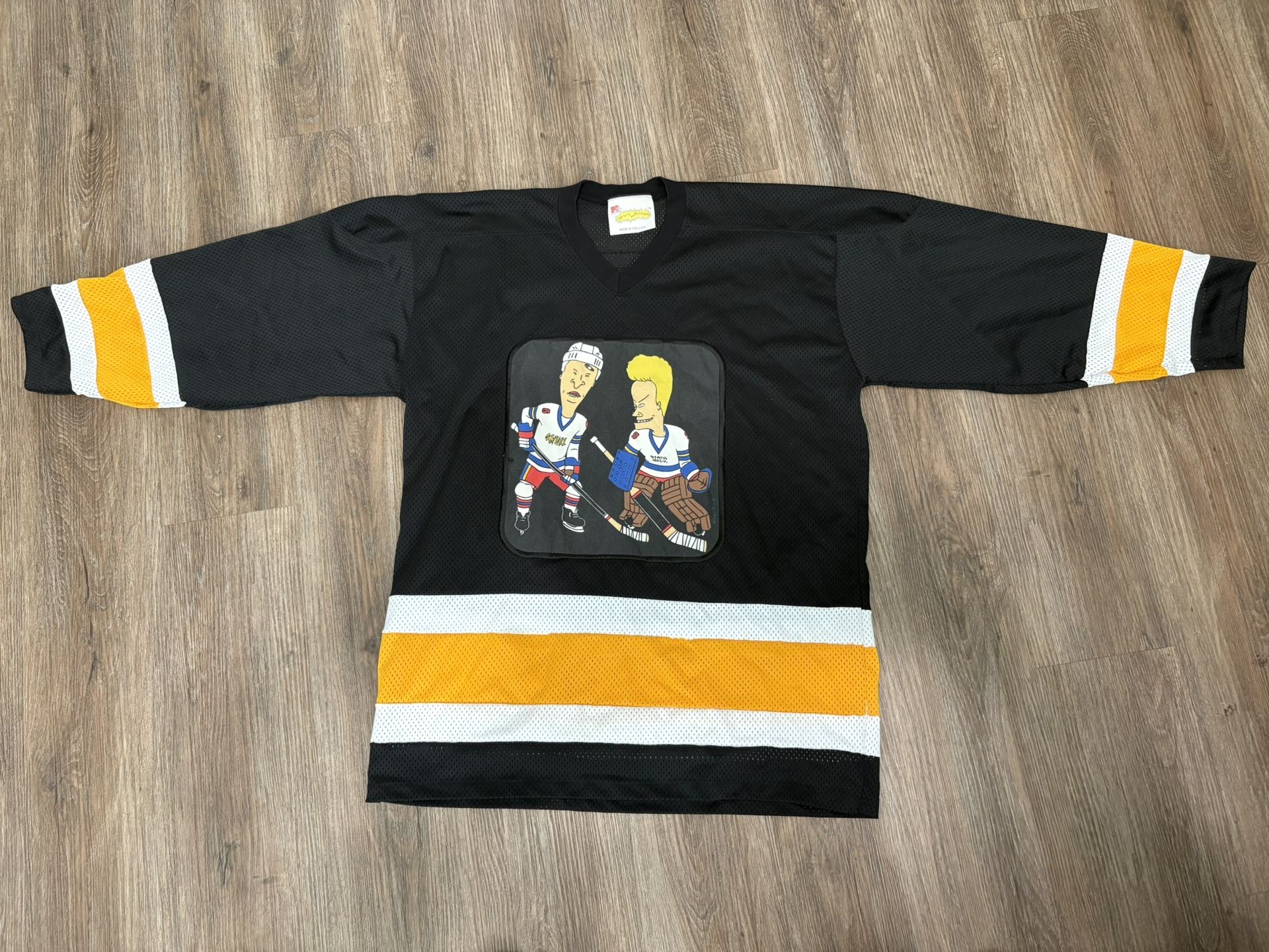 MTV  Rare 1996 Beavis And Butthead Hockey Jersey One Size Fits Most 26” x 34” 