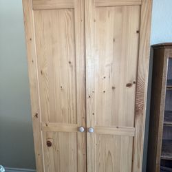 Pinewood Bedroom Set