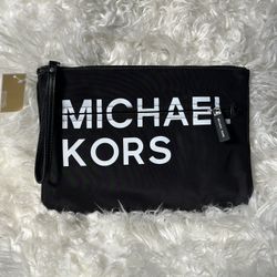 Michael Kors Large Wristlet 