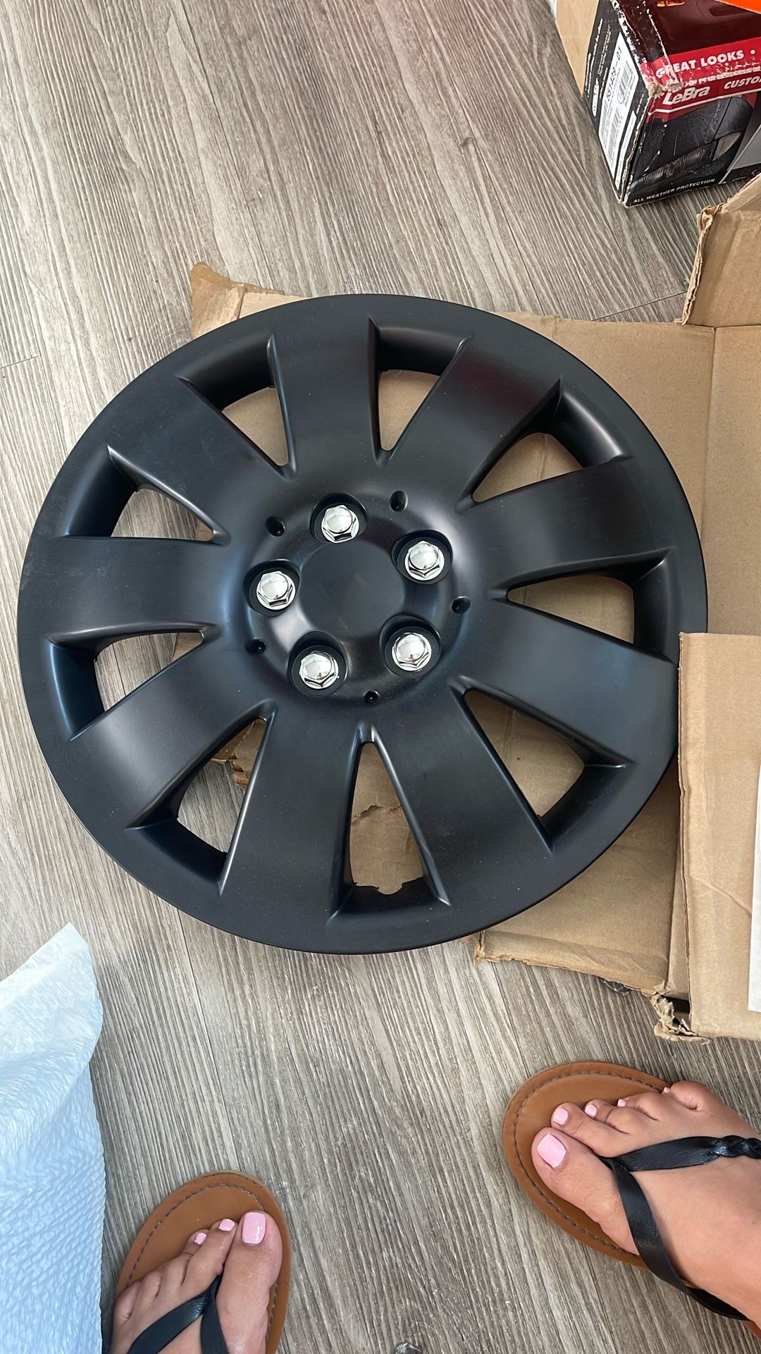 Brand New Camry (1) 16 Inch Hubcap