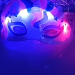 UNICORN  LIGHT  UP MASK.15.00 DLLS NEW