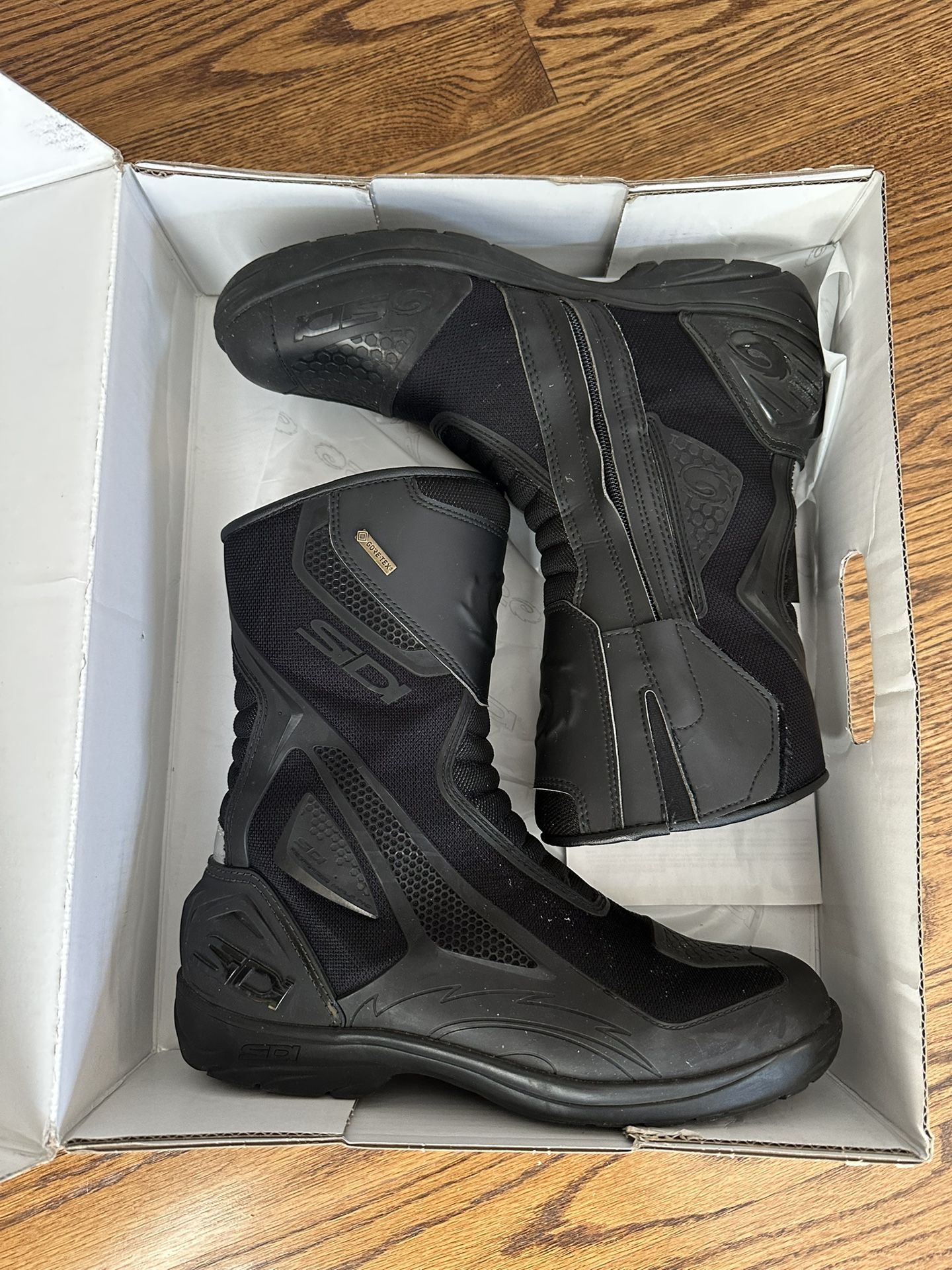 SIDI Aria Gore Size 11 Team sports