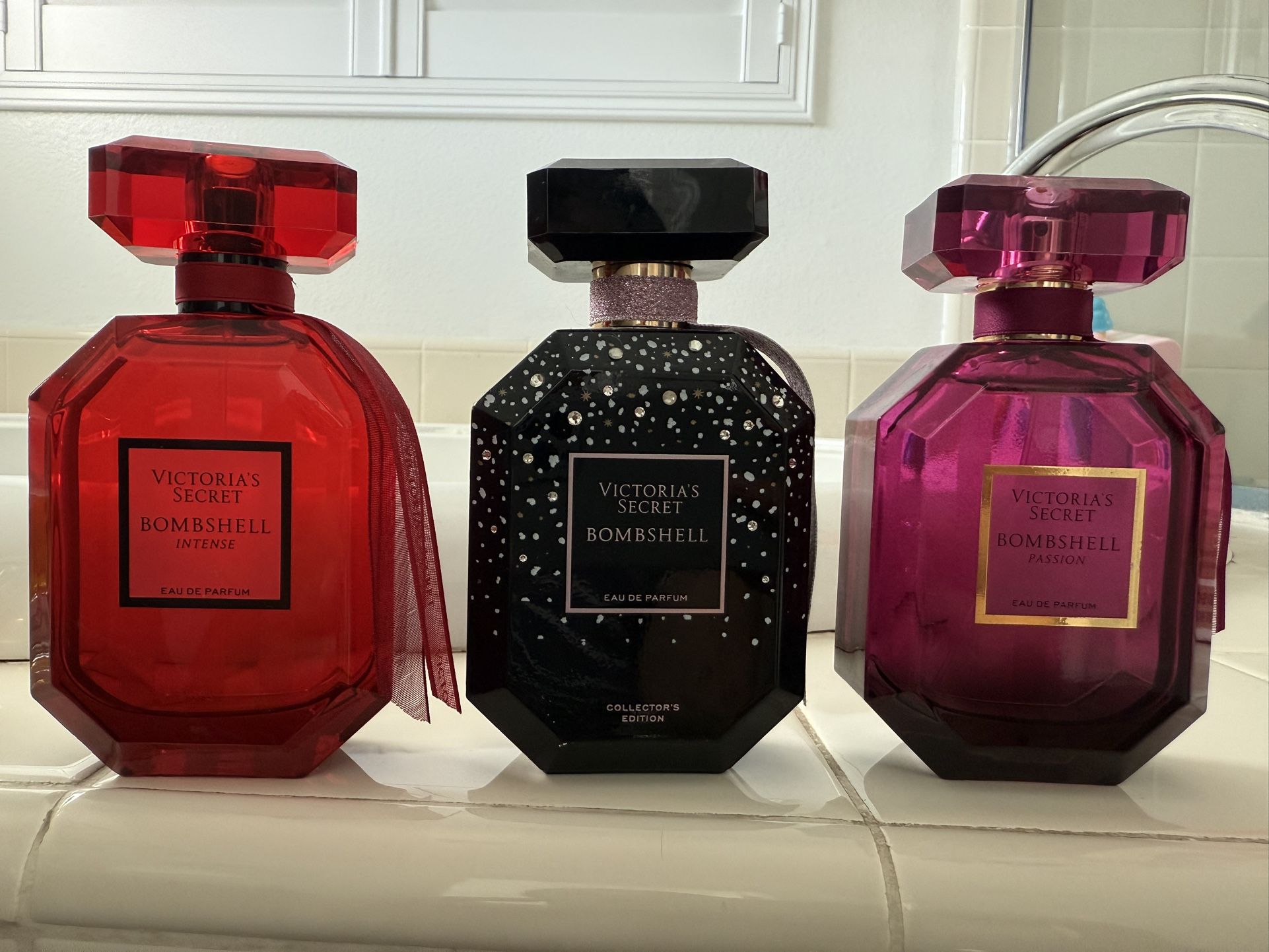 VS Bombshell Eau De Parfum 3.4 Fl Oz 