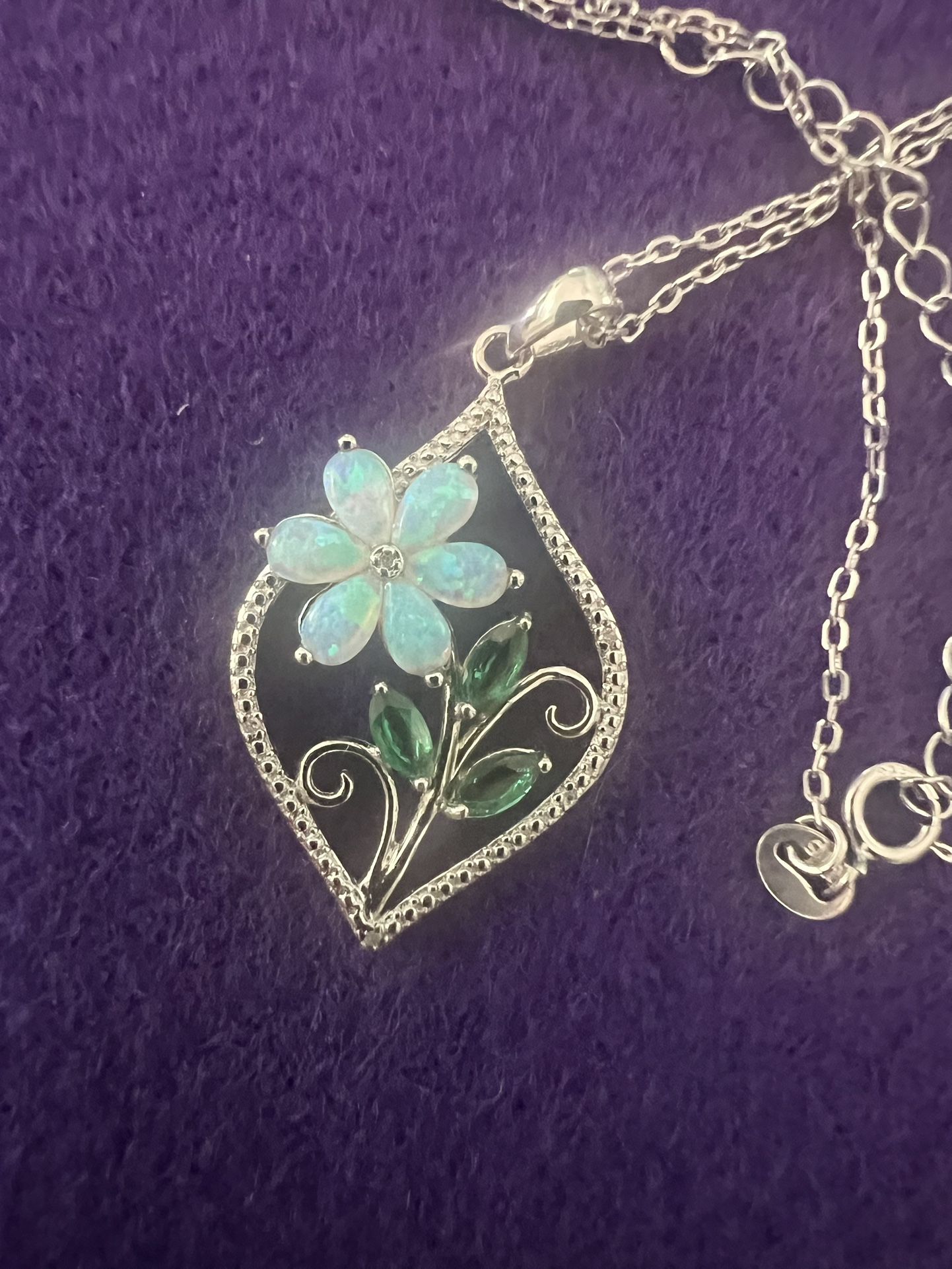 925 Sterling Silver And Gems Floral Pendant