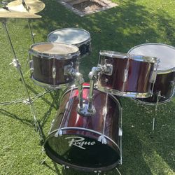 Rouge Child Drum set 