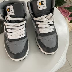 Size 4 boys Only $20