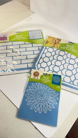 Americana Mixed Media Stencils by DecoArt – Set of 3 (New in Packaging)