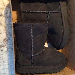 Ugg Boots size 8 Toddler