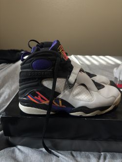 Air Jordan 8 - Size 8 - Rare Find!