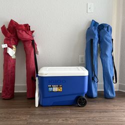 Beach Cooler with Wheels + Beach Chairs – Excellent Condition