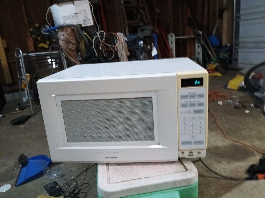 Goldstar Microwave