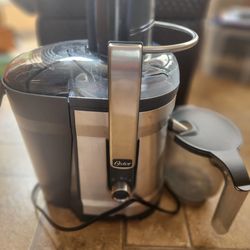 Oster Juicer