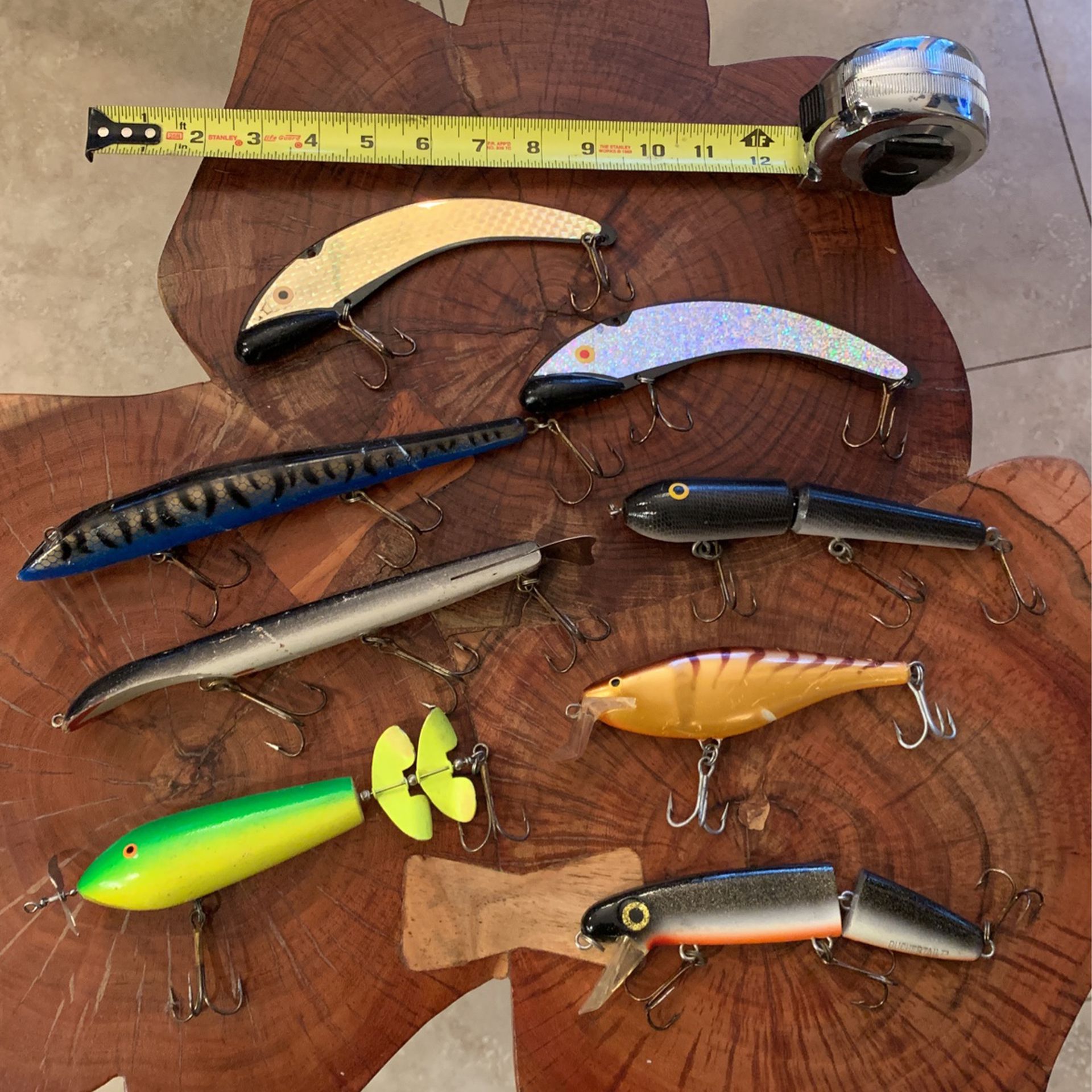 Musky Pike Bass Fishing Lures And Tackle 