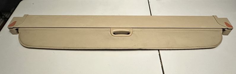 BMW X5 Privacy Cargo Cover (contact info removed)2-2 Golden Beige