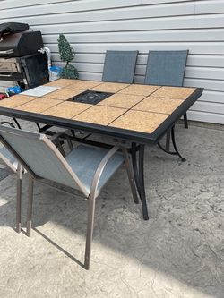 Outdoors table and chairs