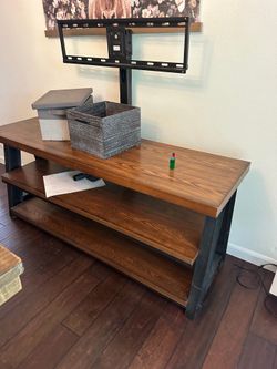 Tv stand