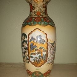 vase tm gold satsuma