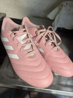 Practically new women's cleats