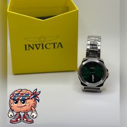 Watch Invicta Men’s Silver Stainless Steel Green Dial – New in Box