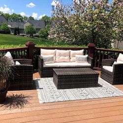New 4pc Set Patio Furniture 