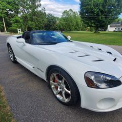 2004 Dodge Viper