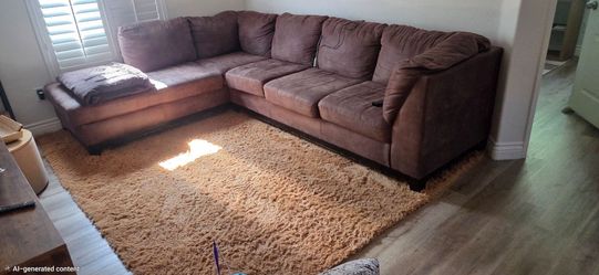 SECTIONAL COUCH