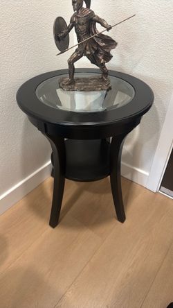 Black Round Accent / End Table with Glass Top