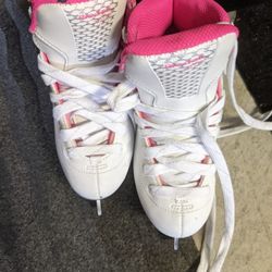 LIKE NEW Girl Skates Size J12