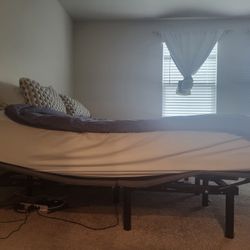 Deluxe Split King Adjustable Bed Base – Motorized Head/Foot (Fits 2 Twins or 1 King)