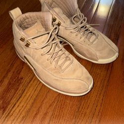Retro Jordan 12’s Women’s Size 9 (LIKE NEW)
