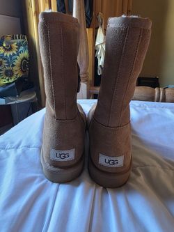 NEW womens size 6