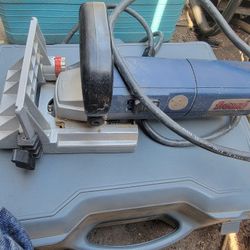 Freud JS100 Corded Electric 4" Biscuit Joiner Machine in Case 