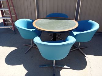 TABLE AND CHAIRS
