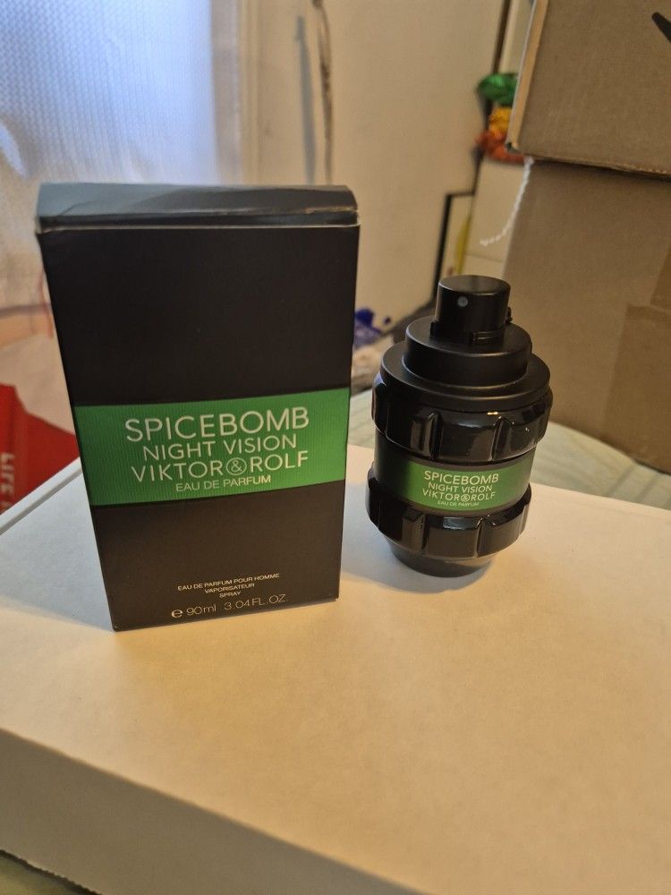 Victor Rolf Night 90ml New Open Box