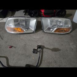2009-2019 Ram 1500 Headlights 