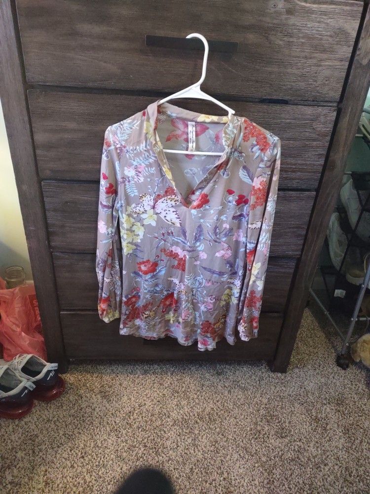 Women's Floweral Shirt