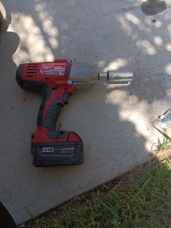 Milwaukee wrench impact 1/2 M18