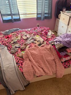Kids clothing